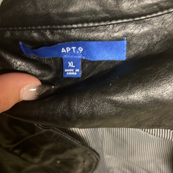 Black fleather jacket - Picture 2 of 3